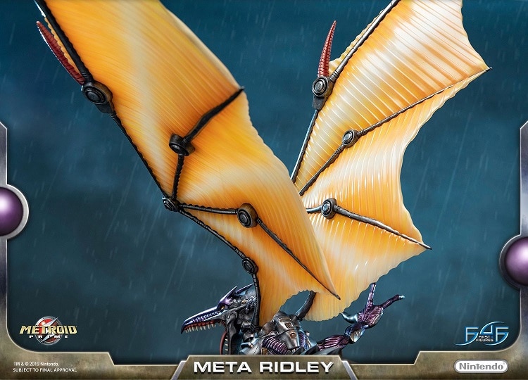 Meta Ridley Standard / Polyresin Statue